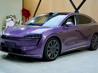 Zhijie Luxeed R7 2024