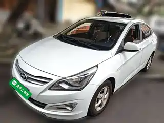 Hyundai Verna 2017