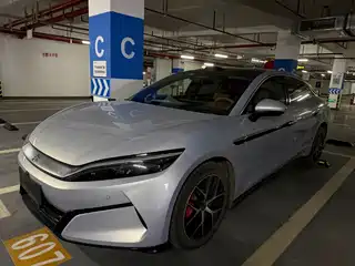 BYD Han L 2025