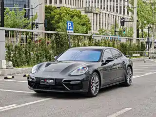 Porsche Panamera 2016