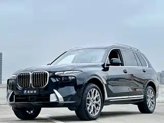 BMW BMW X7 2024