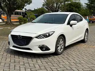 Mazda Mazda3 Axela 2016