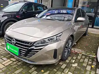 Nissan Teana 2023