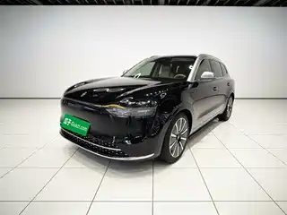 AITO Wenjie M9 2025