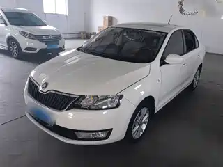 Škoda Rapid 2015