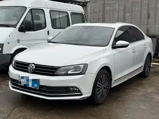 Volkswagen Sagitar 2016