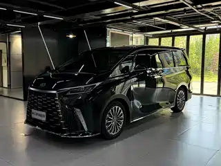 Lexus LM 2024