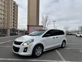 Mazda 8 2010