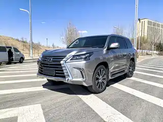 Lexus LX 2018