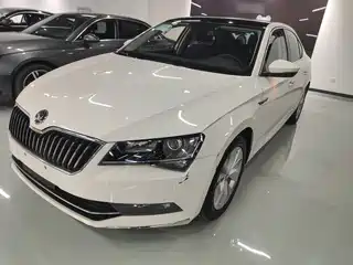 Škoda Superb 2017
