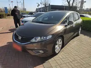 Honda Jade 2016