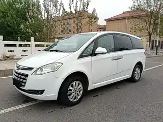 Luxgen Luxgen7 MPV 2015