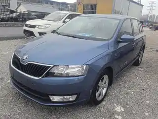 Škoda Rapid Spaceback 2014