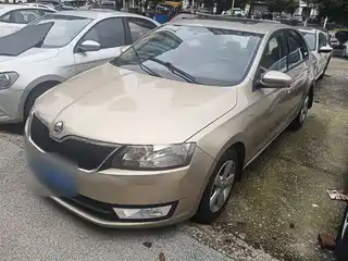 Škoda Rapid 2014