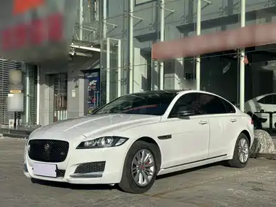 Jaguar XFL 2017