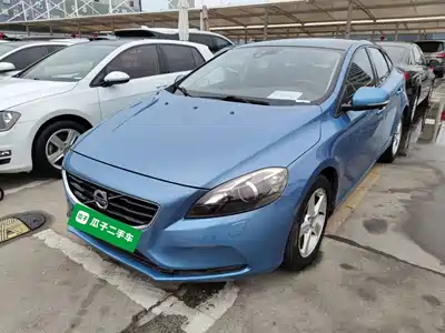 Volvo V40 2016