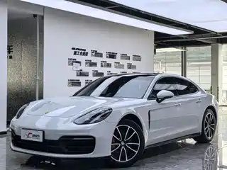 Porsche Panamera 2022