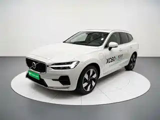 Volvo XC60 Plug-in Hybrid 2024
