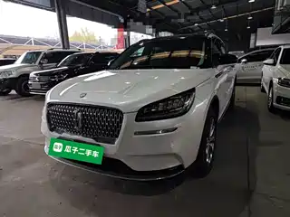 Lincoln Adventurer 2020