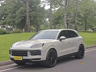Porsche Cayenne 2023