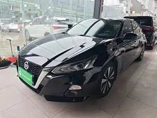 Nissan Teana 2023