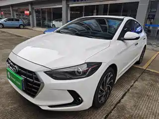 Hyundai Elantra 2020