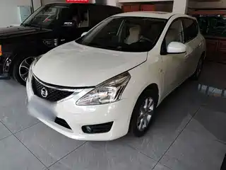 Nissan Tiida 2011