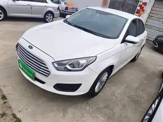 Ford Escort 2018
