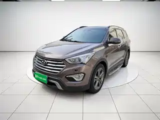 Hyundai Grand Santa Fe 2014