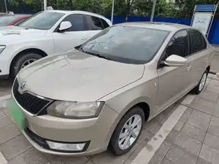 Škoda Rapid 2015