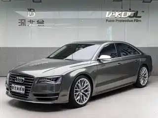 Audi Audi S8 2011