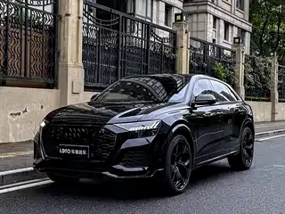 Audi Audi RS Q8 2021