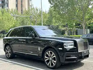 Rolls-Royce Cullinan 2023