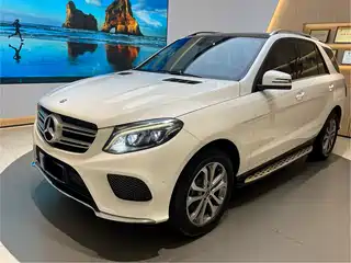 Mercedes-Benz GLE 2016