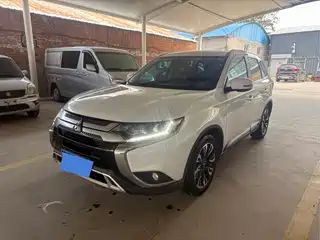 Mitsubishi Outlander 2019