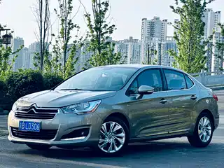 Citroën C4L 2013