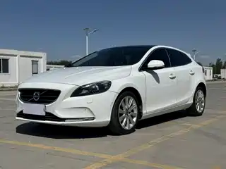 Volvo V40 2014