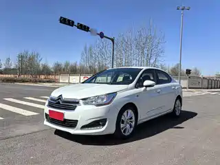 Citroën C4L 2013