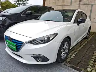 Mazda Mazda3 Axela 2015