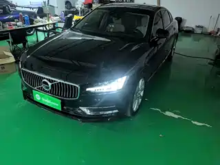 Volvo S90 2019