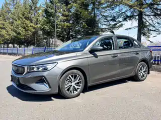 Geely Emgrand 2023