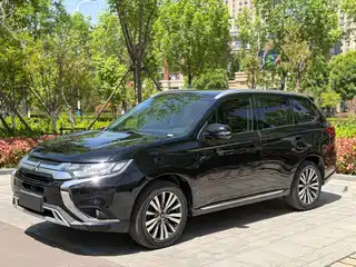 Mitsubishi Outlander 2021