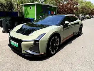 HiPhi Z 2022