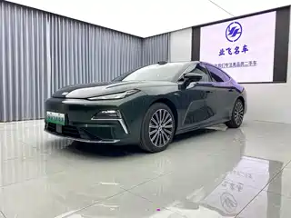 Geely Galaxy Xingyao 8 2025