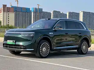 AITO Wenjie M8 2025