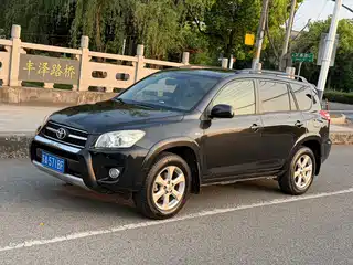 Toyota RAV4 Rongfang 2010