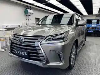 Lexus LX 2016