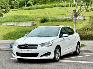 Citroën C4L 2013
