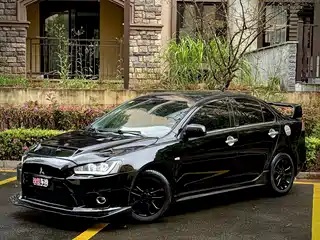 Mitsubishi Lancer EX 2012