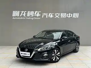 Nissan Teana 2022